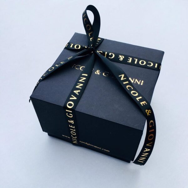 N&G CUBE GIFT BOX WITH RIBBON - SMALL BLACK N&G CUBE GIFT BOX WITH RIBBON - SMALL (BLACK)